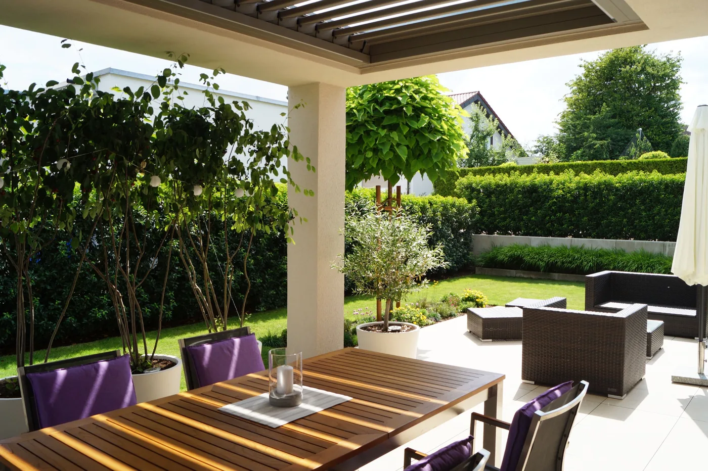 Gemütliche Terrasse mit Überdachung